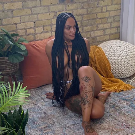 OnlyFans cuenta honeydripdrip header 2