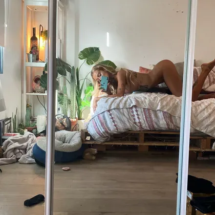OnlyFans account  coco_popzzzz header 2