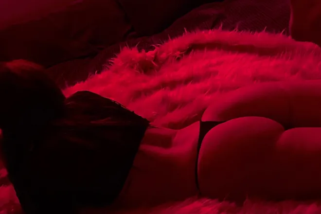 OnlyFans cuenta brunettebarbie117 header 2