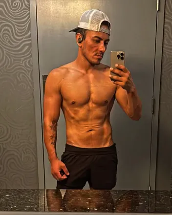 OnlyFans account  deer22 avatar 1