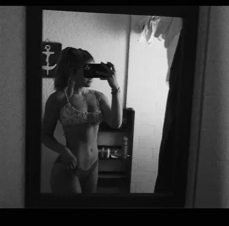 OnlyFans cuenta ali_den avatar 1
