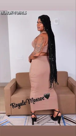 OnlyFans cuenta msroyalemonroe header 2