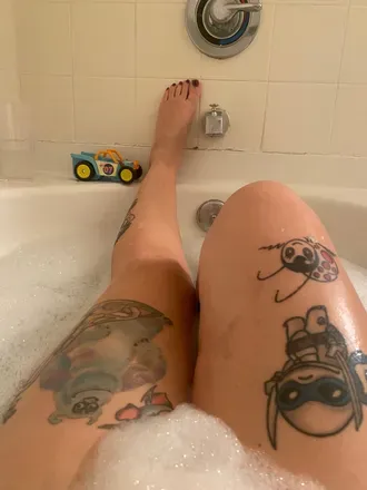 OnlyFans account  tattedbeauti header 2