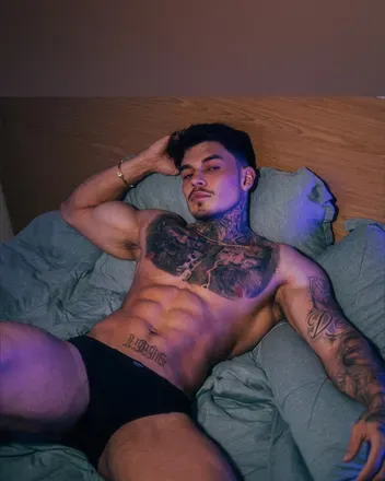OnlyFans cuenta victorpradofree header 2