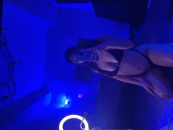OnlyFans cuenta alexusrodriguez header 2