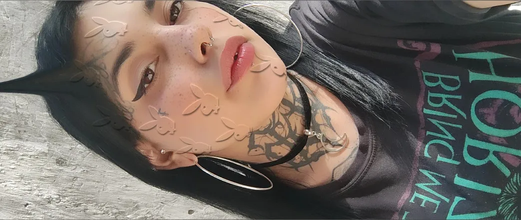 OnlyFans cuenta missdomin4 header 2
