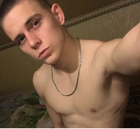 OnlyFans cuenta yung_hefner avatar 1
