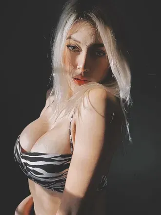 OnlyFans cuenta karenmoguel avatar 1