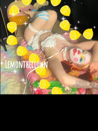 OnlyFans cuenta lemontheclownfree header 2