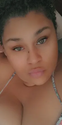 OnlyFans cuenta kream_queen23 header 2