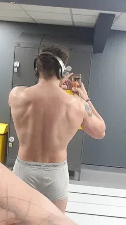 OnlyFans account  sh2015 avatar 1