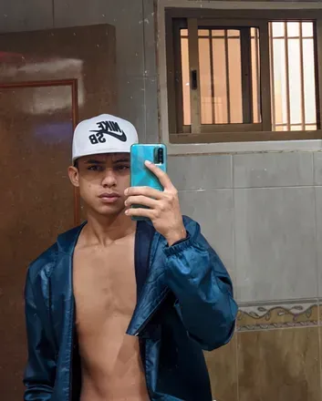 OnlyFans cuenta mike_sohot69 avatar 1