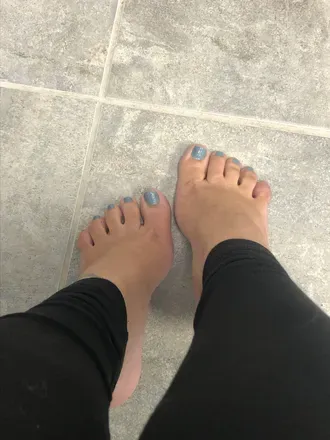 OnlyFans account  cuteasslittlefeet avatar 1