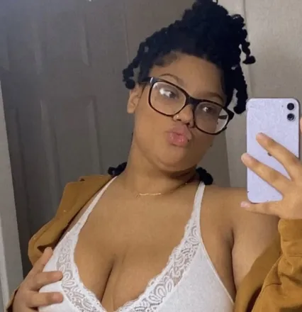 OnlyFans cuenta chiodigoddess header 2