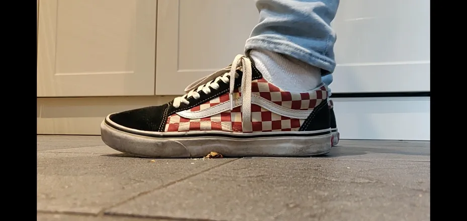 OnlyFans account  sneakerboyvids header 2