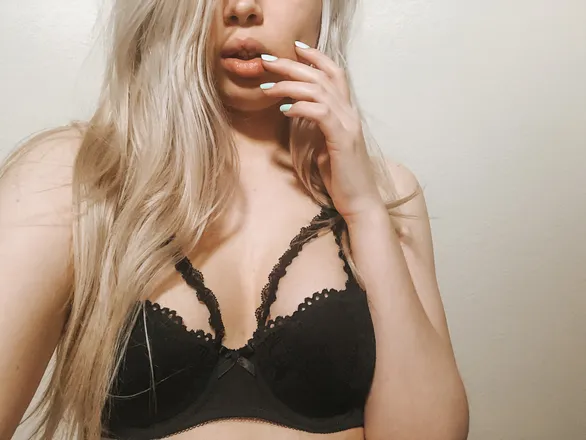 OnlyFans cuenta nikkierae69 avatar 1