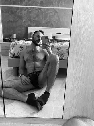 OnlyFans cuenta matteo_b header 2