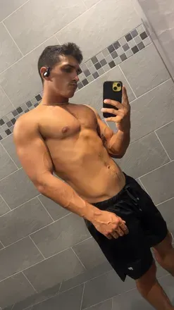 OnlyFans cuenta bigdong1999 header 2