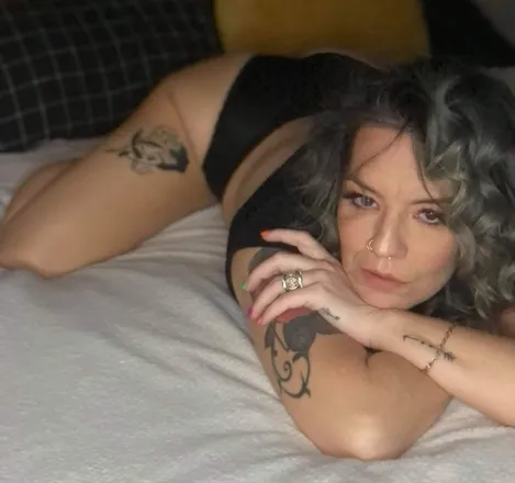 OnlyFans cuenta urfantasee header 2