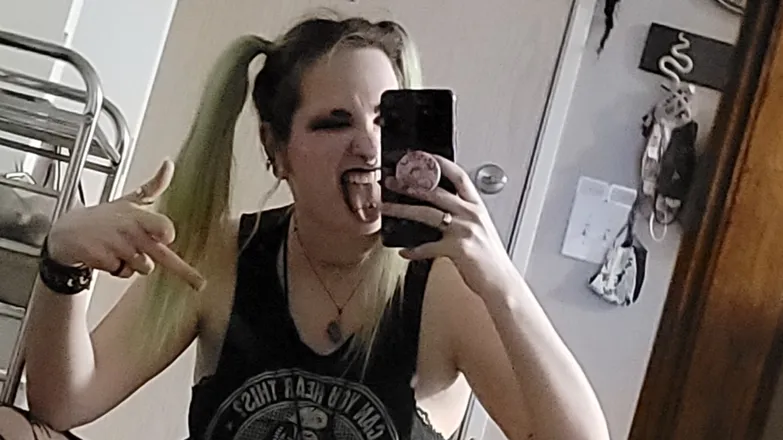 OnlyFans cuenta foxhasshame header 2