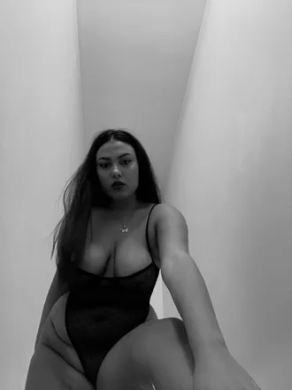 OnlyFans cuenta lamorenanaty header 2
