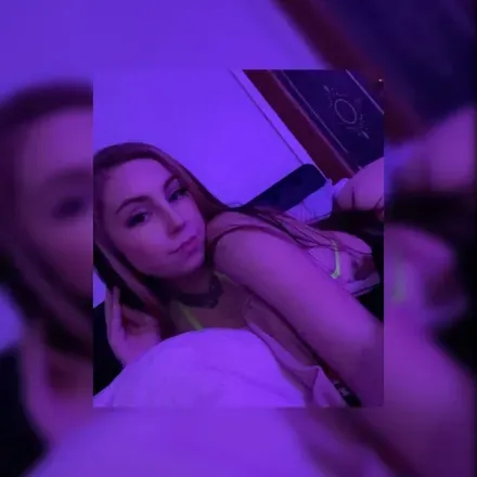OnlyFans cuenta babyjamie21 header 2