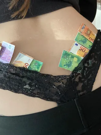OnlyFans cuenta cold-girl header 2