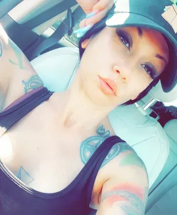 OnlyFans account  cu9cake89 avatar 1