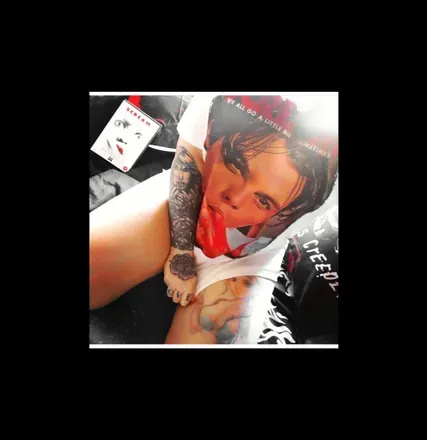 OnlyFans cuenta laurentatts header 2