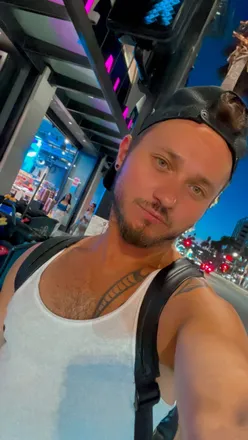 OnlyFans cuenta adamxxx23 header 2