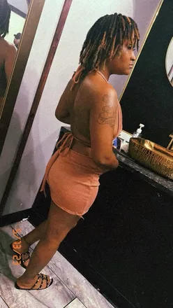 OnlyFans cuenta prettyinpinnkkkk header 2