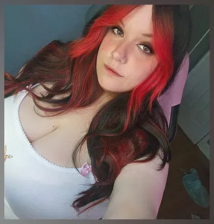 OnlyFans cuenta sweetpeachxo13 avatar 1