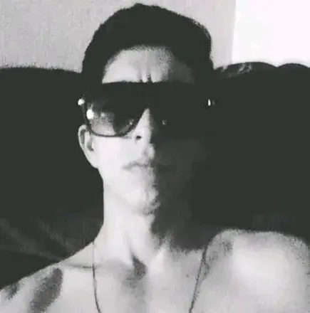 OnlyFans cuenta elrobin664 avatar 1