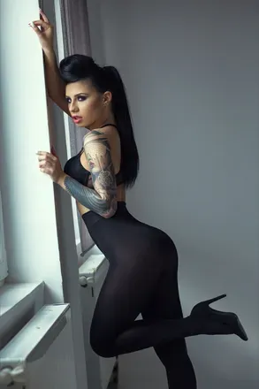 OnlyFans account  charminedaemon avatar 1