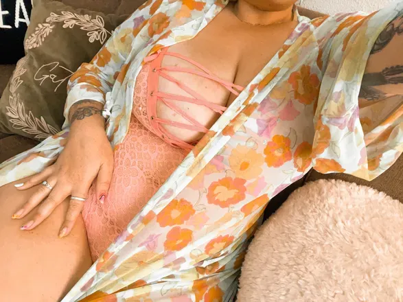 OnlyFans cuenta thiccknanny header 2