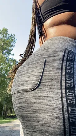 OnlyFans cuenta honeyandyou header 2