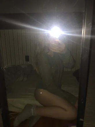 OnlyFans cuenta court_flash header 2