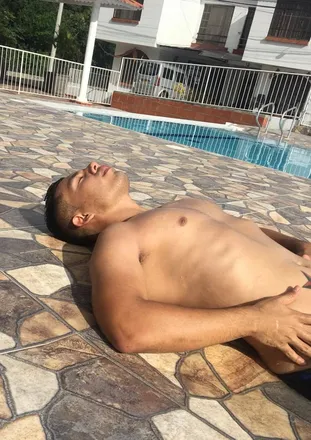 OnlyFans cuenta crisstobarrios header 2