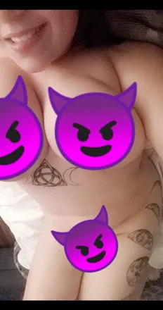 OnlyFans cuenta belle_brat69 header 2
