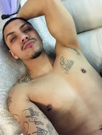 OnlyFans cuenta gonzalez143 header 2