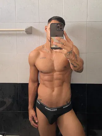 OnlyFans account  santiagomuneraj avatar 1