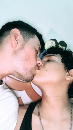 OnlyFans cuenta mauro_y_marco101022 header 2