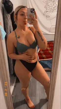 OnlyFans account  ems2202 avatar 1
