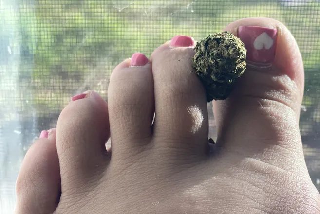 OnlyFans cuenta kushntoes header 2