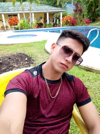 OnlyFans account  pipe498 avatar 1