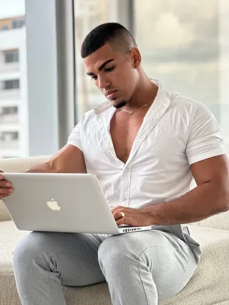 OnlyFans account  lesliezion4 avatar 1