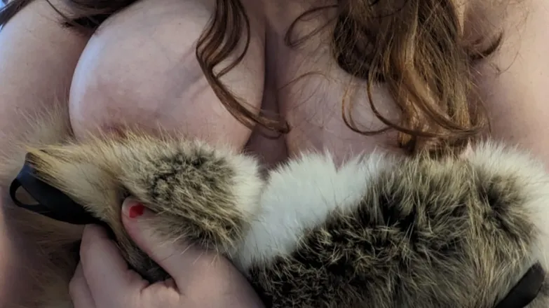 OnlyFans cuenta furmistressbee header 2