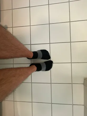 OnlyFans cuenta stuffinmytoes header 2