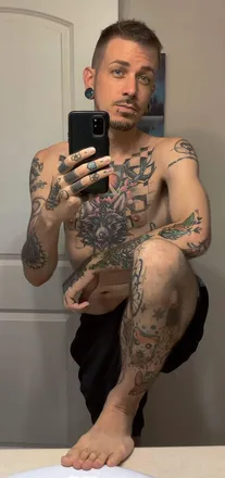 OnlyFans account  vthewolf header 2