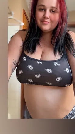 OnlyFans account  bustygirl420 header 2